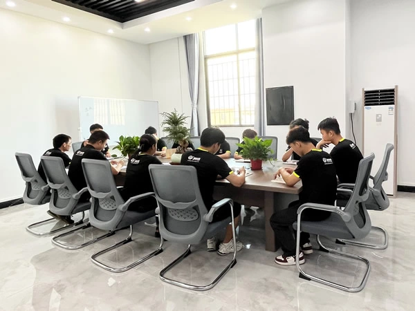 Xinangang's Proactive Team